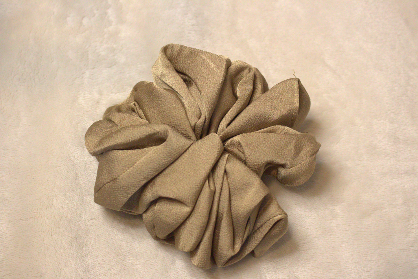 Volumizing scrunchie